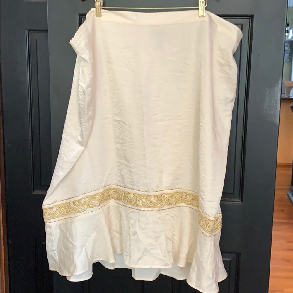 New Added Dimensions beaded skirt 4X